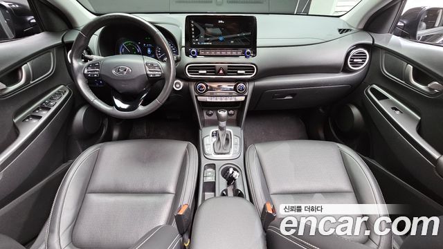 Hyundai Kona — interior