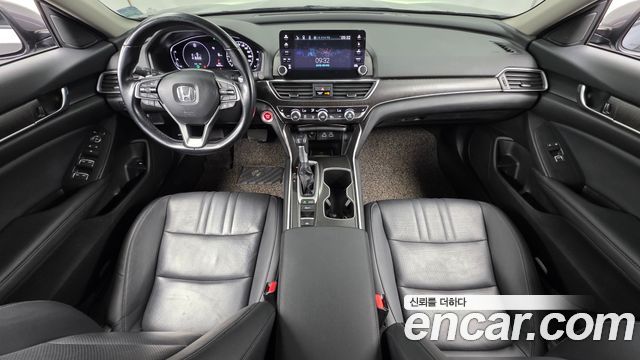 Honda Accord — interior