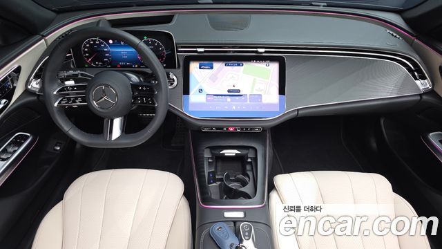 Mercedes-Benz E-Class — interior