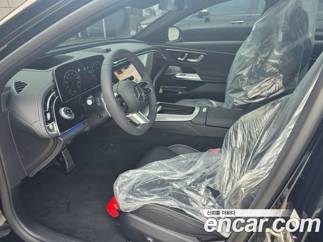 Mercedes-Benz E-Class — interior