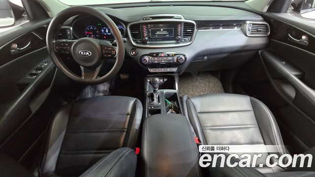 Kia Sorento — interior