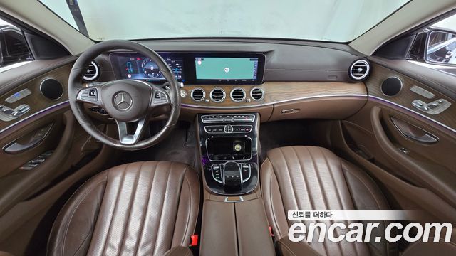 Mercedes-Benz E-Class — interior
