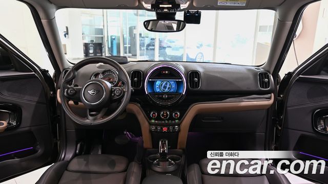 MINI Countryman — interior