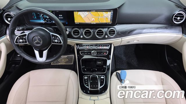 Mercedes-Benz E-Class — interior