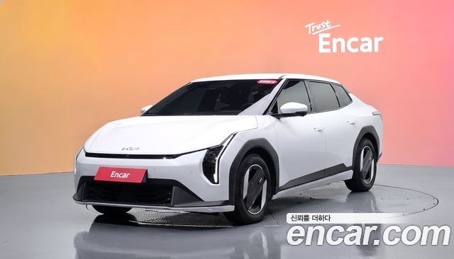 Kia EV4 — exterior