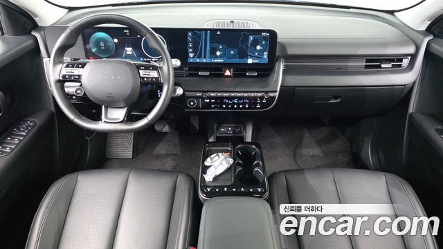 Hyundai IONIQ 5 — interior