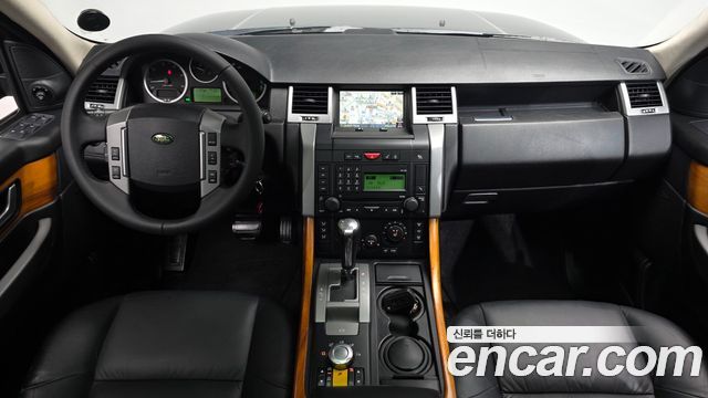 Land Rover Range Rover Sport — interior