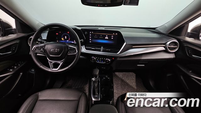 Chevrolet Korea Trax — interior