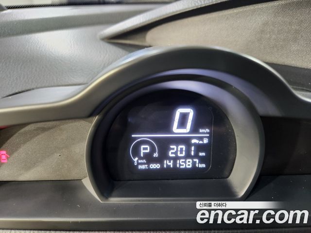 KG Mobility Korando — interior