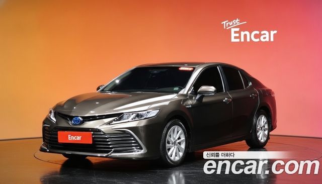 Toyota Camry — exterior