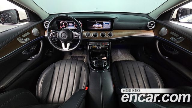 Mercedes-Benz E-Class — interior