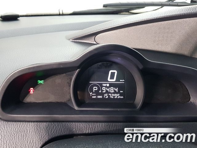 KG Mobility Korando — interior