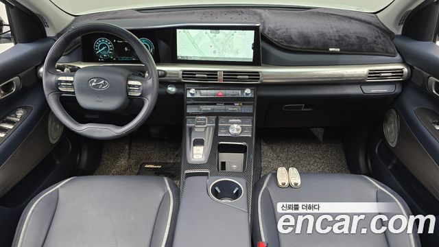 Hyundai Nexo — interior