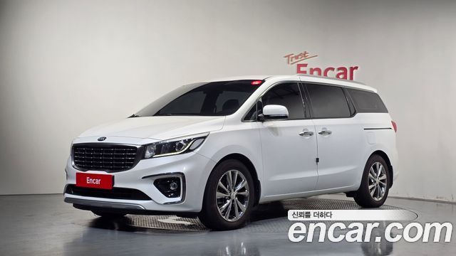 Kia Carnival — exterior