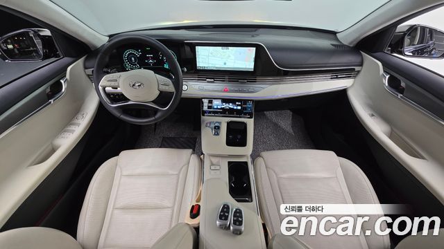 Hyundai Grandeur — interior