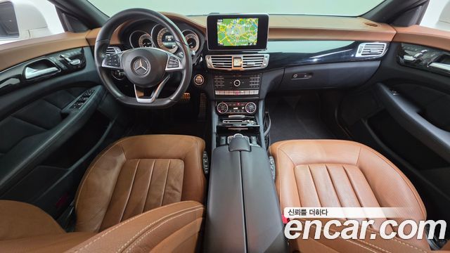 Mercedes-Benz CLS-Class — interior