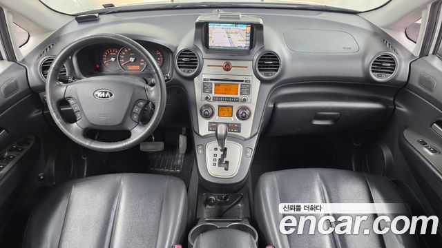 Kia Carens — interior