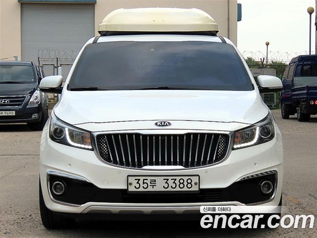 Kia Carnival — exterior
