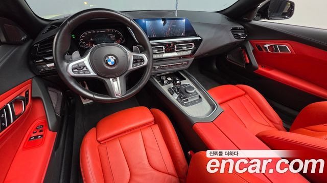 BMW Z4 — interior