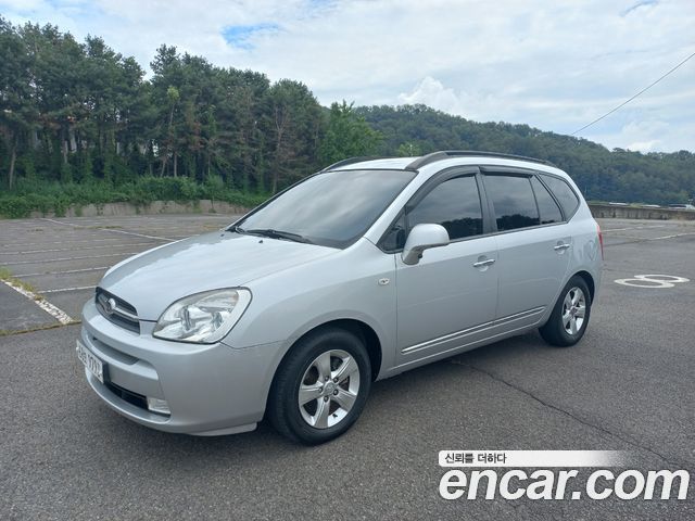 Kia Carens — exterior