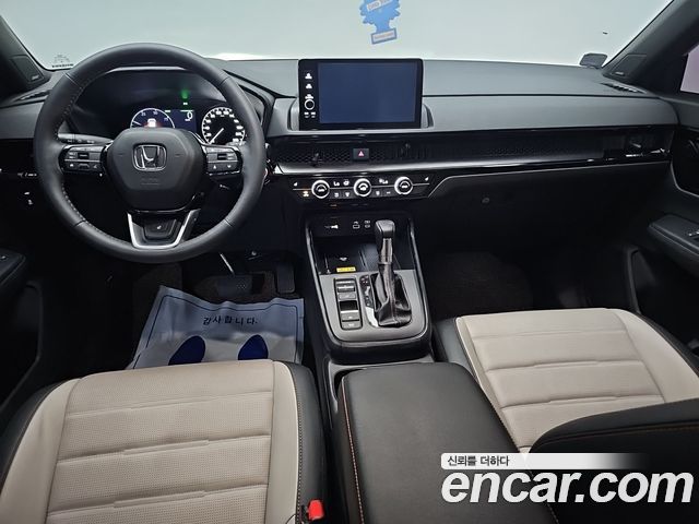 Honda CR-V — interior
