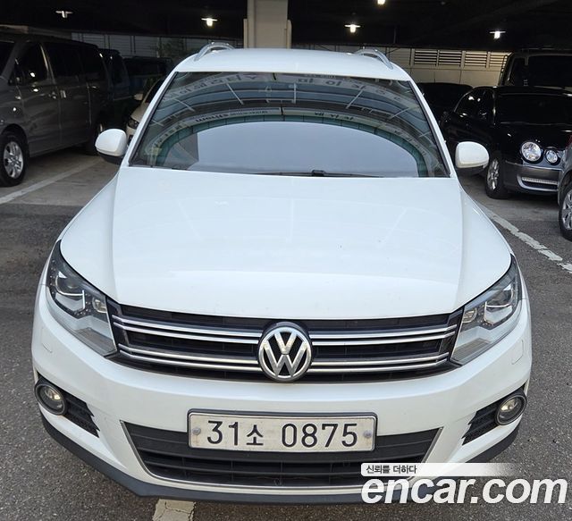 Volkswagen Tiguan — exterior