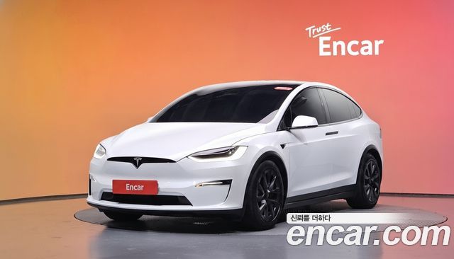 Tesla Model X — exterior