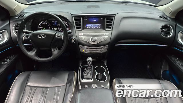 Infiniti QX60 — interior