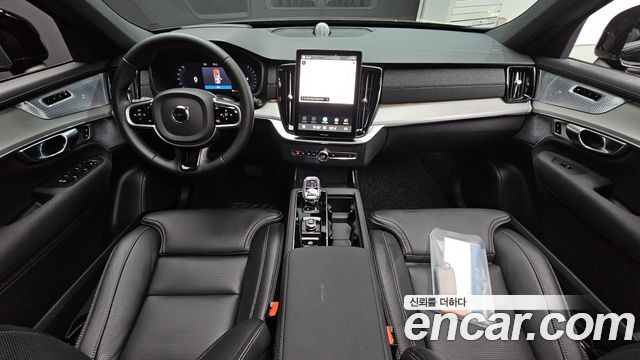 Volvo XC90 — interior