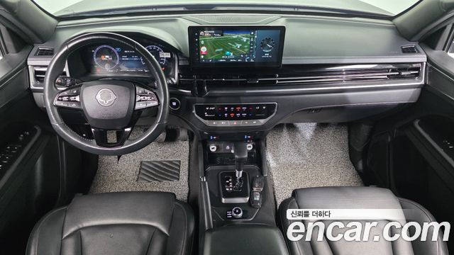 KG Mobility Rexton — interior
