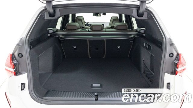 BMW X3 — interior
