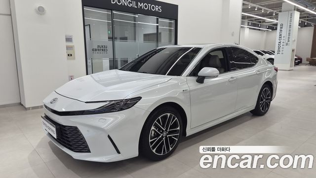 Toyota Camry — exterior