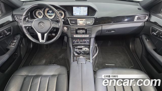 Mercedes-Benz E-Class — interior