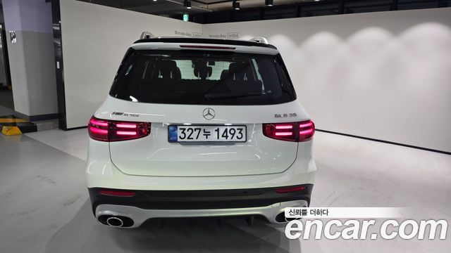 Mercedes-Benz GLB-Class — interior