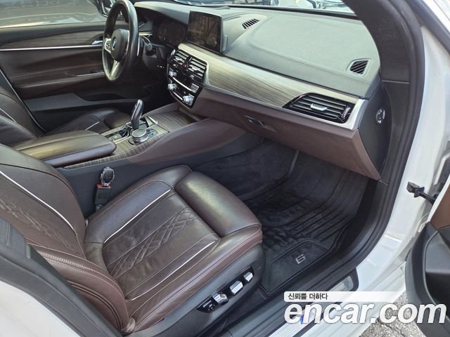 BMW Gran Turismo GT — interior