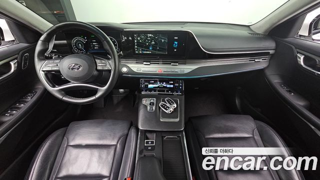 Hyundai Grandeur — interior