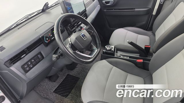 SE-A2 Van — interior
