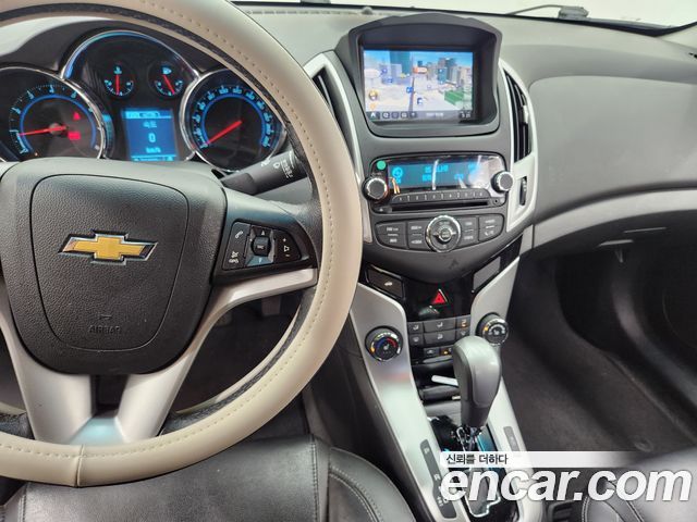 Chevrolet Korea Cruze — interior