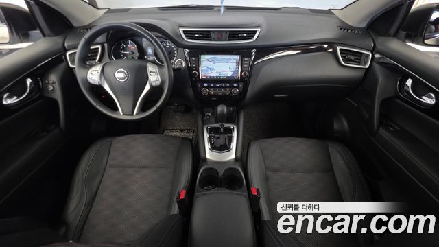 Nissan Qashqai — interior
