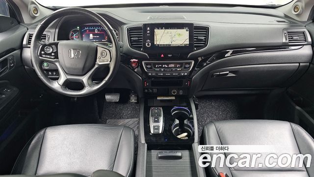 Honda Pilot — interior