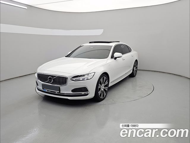 Volvo S90 — exterior