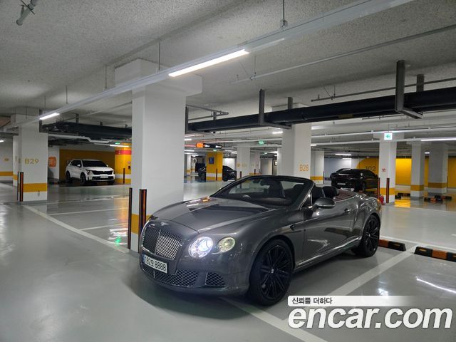 Bentley Continental — interior