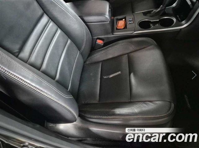 Toyota Camry — interior