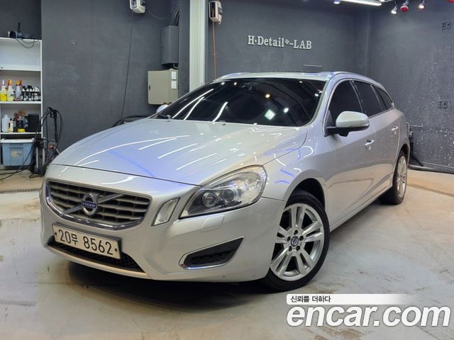 Volvo V60 — exterior