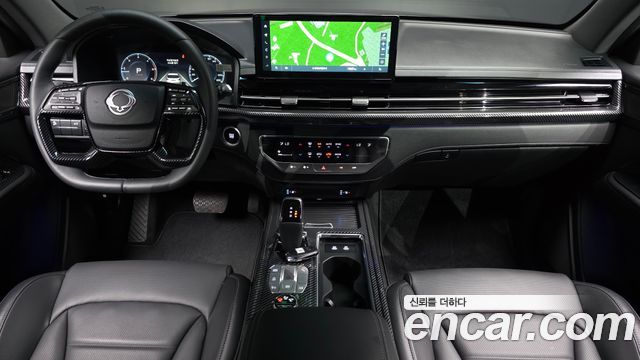 KG Mobility Rexton — interior