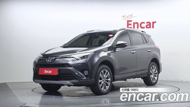 Toyota RAV4 — exterior