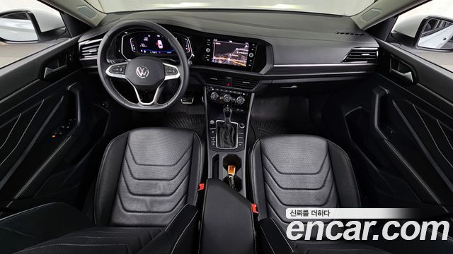 Volkswagen Jetta — interior