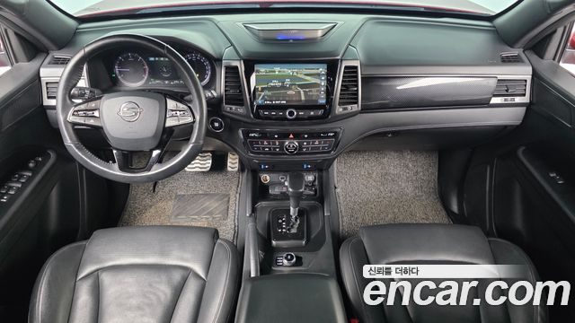 KG Mobility Rexton — interior