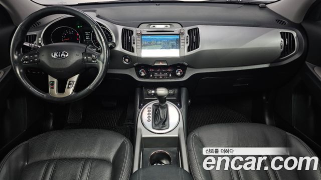 Kia Sportage — interior