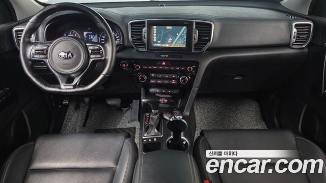 Kia Sportage — interior